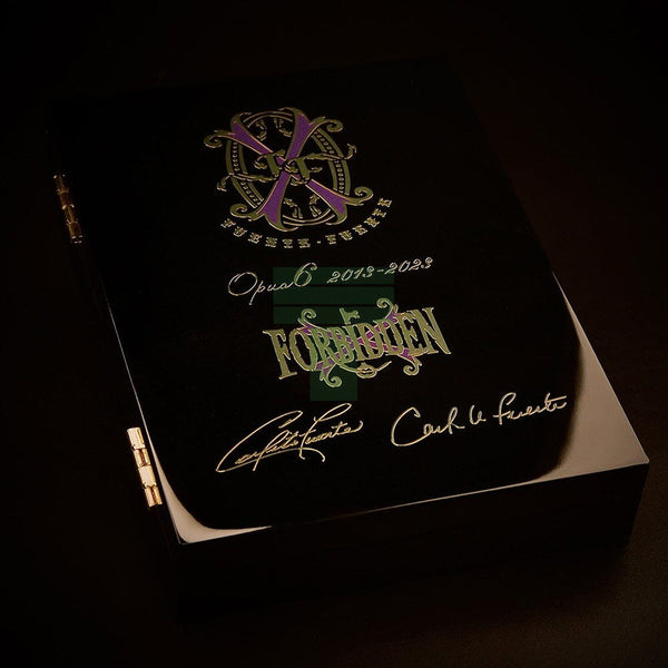 2024 Opus6 Travel Humidor and Cigars