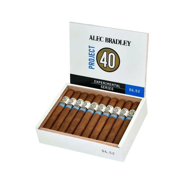 Alec Bradley Project 40 Toro 06.52