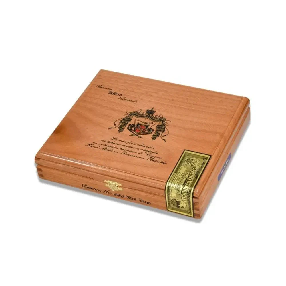 Arturo Fuente Anejo 888 closed box
