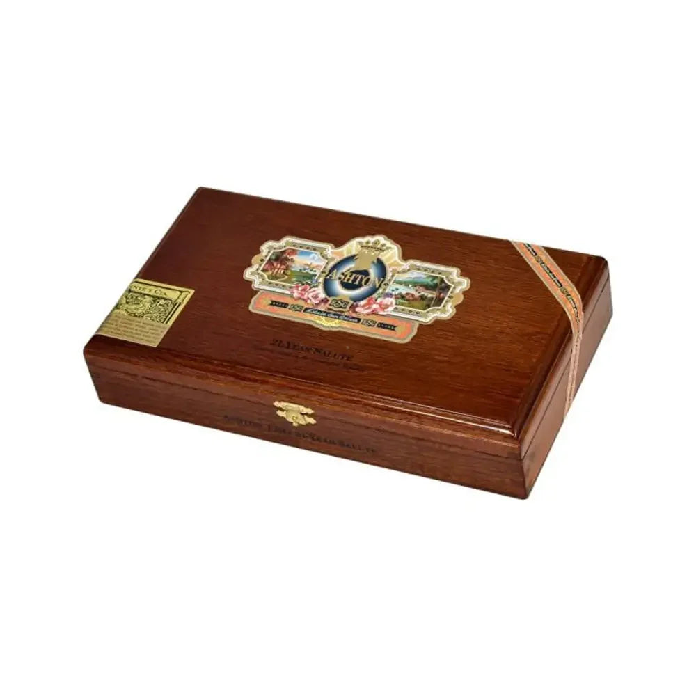 Ashton ESG 21 Yr. Salute Robusto