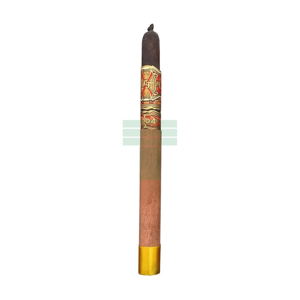 Fuente Fuente OpusX Oro Oscuro Lancero