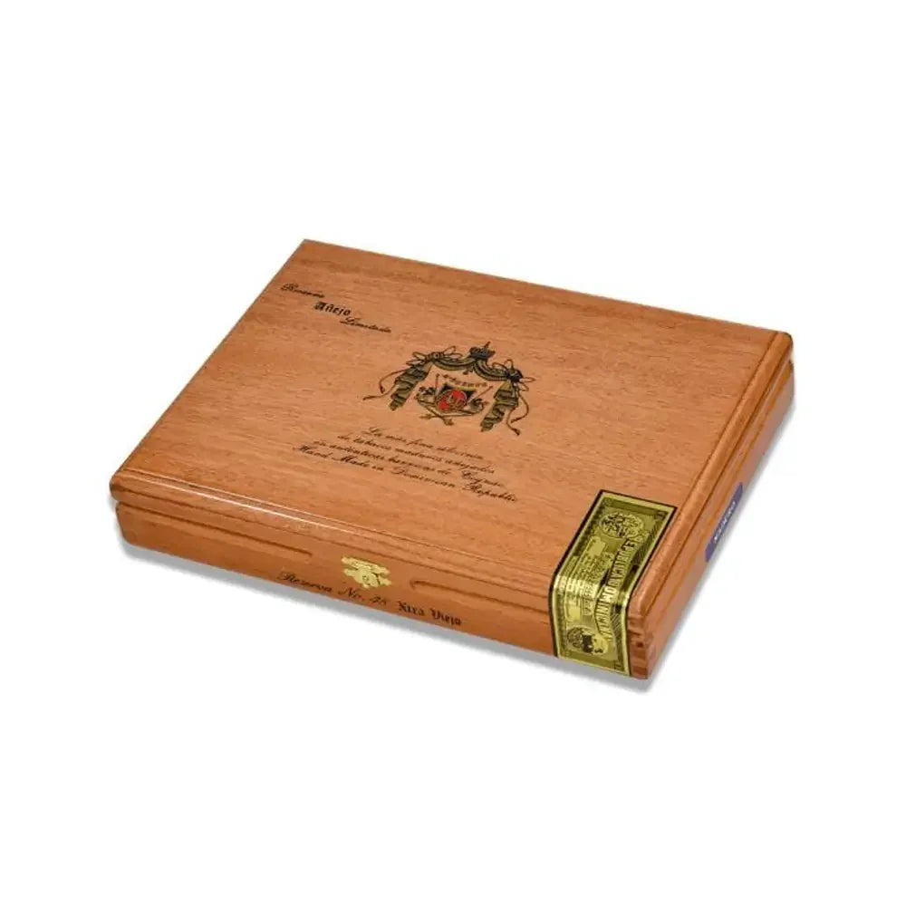 Arturo Fuente Anejo No.48 closed box