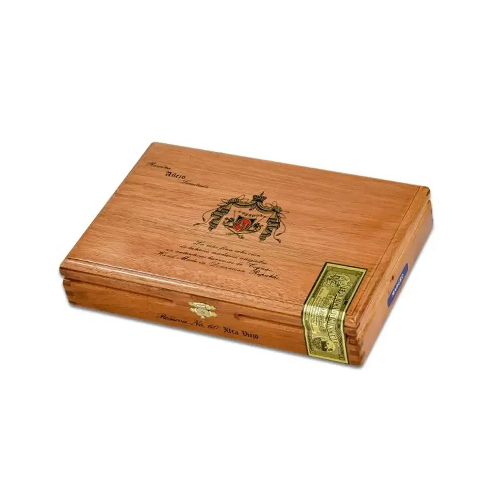 Arturo Fuente Anejo No.60 closed box