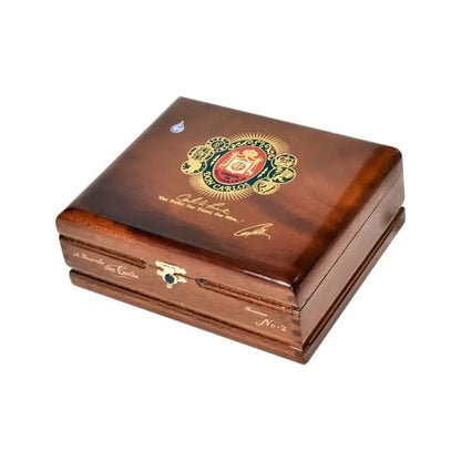 Arturo Fuente Don Carlos No.2 closed box