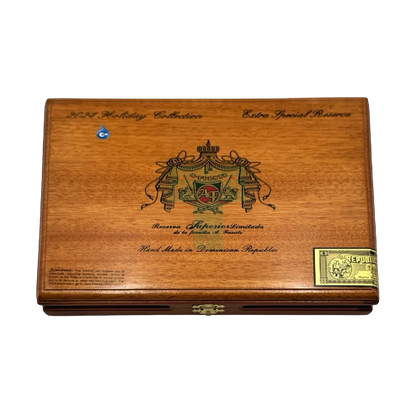 Arturo Fuente Holiday Collection Extra Special Reserve Closed Box