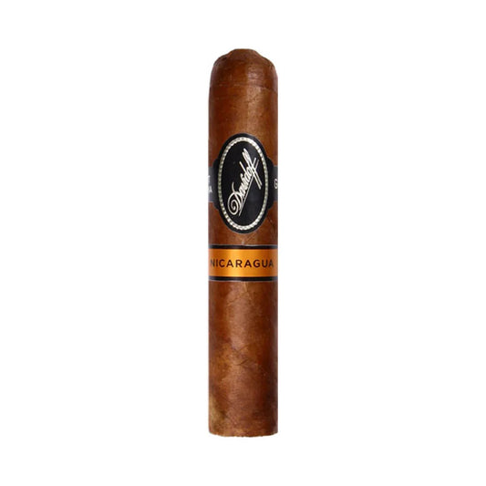 Davidoff Nicaragua Short Corona single cigar