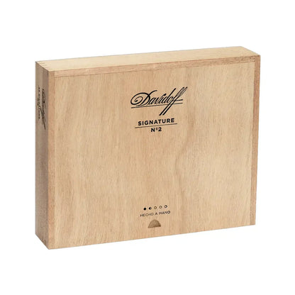 Davidoff Signature Series No.2 Closed Box