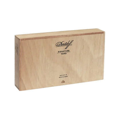 Davidoff Signature Series Toro Closed Box