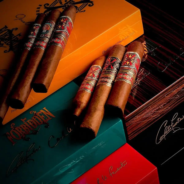 FFOX Opus6 ForbiddenX Humidor and Cigars