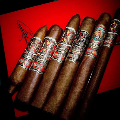 FFOX Opus6 ForbiddenX Humidor and Cigars