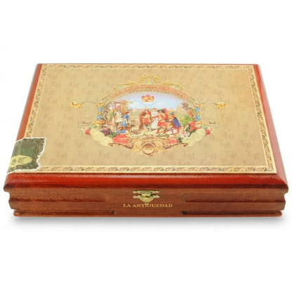 My Father La Antiguedad Toro Gordo closed box