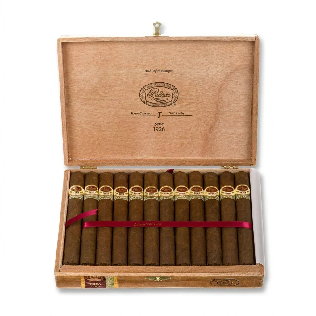 Padron 1926 Anniversary No.1 Natural open box