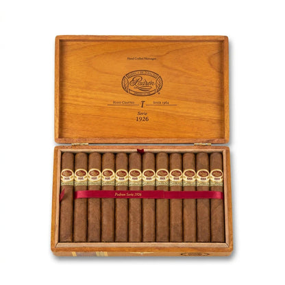 Padron 1926 Anniversary No.6 Natural open box