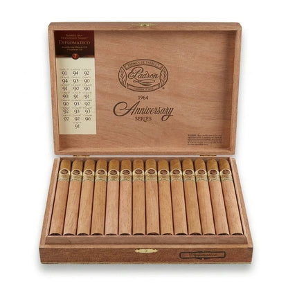 Padron 1964 Anniversary Diplomatico Natural open box