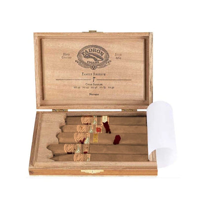 Padron Family Reserve Natural 5 Cigar Sampler