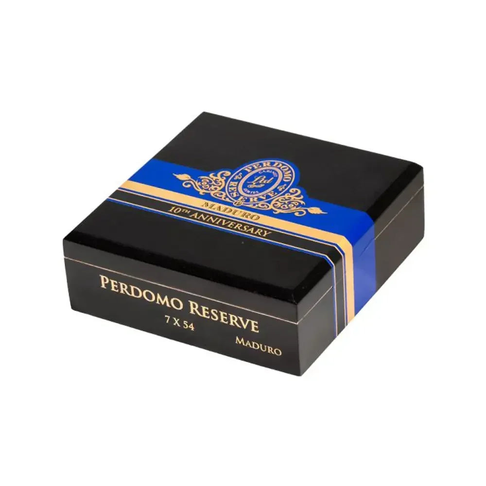 Romeo y Julieta Reserve Maduro Churchill